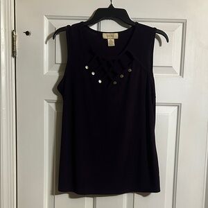 Chic Sleeveless Top with Lattice Design